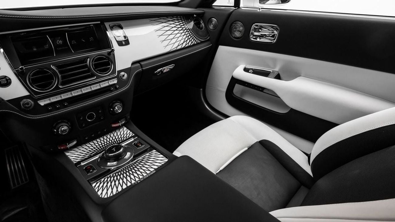 رولز رويس واريث Black Badge The Mehran Collection - 2019 - GCC Specs