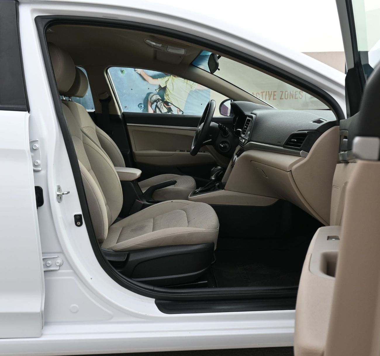 هيونداي إلانترا GL هيونداي النترا 2019 خليجي بحالة ممتازة بدون حوادث صبغ وكالة