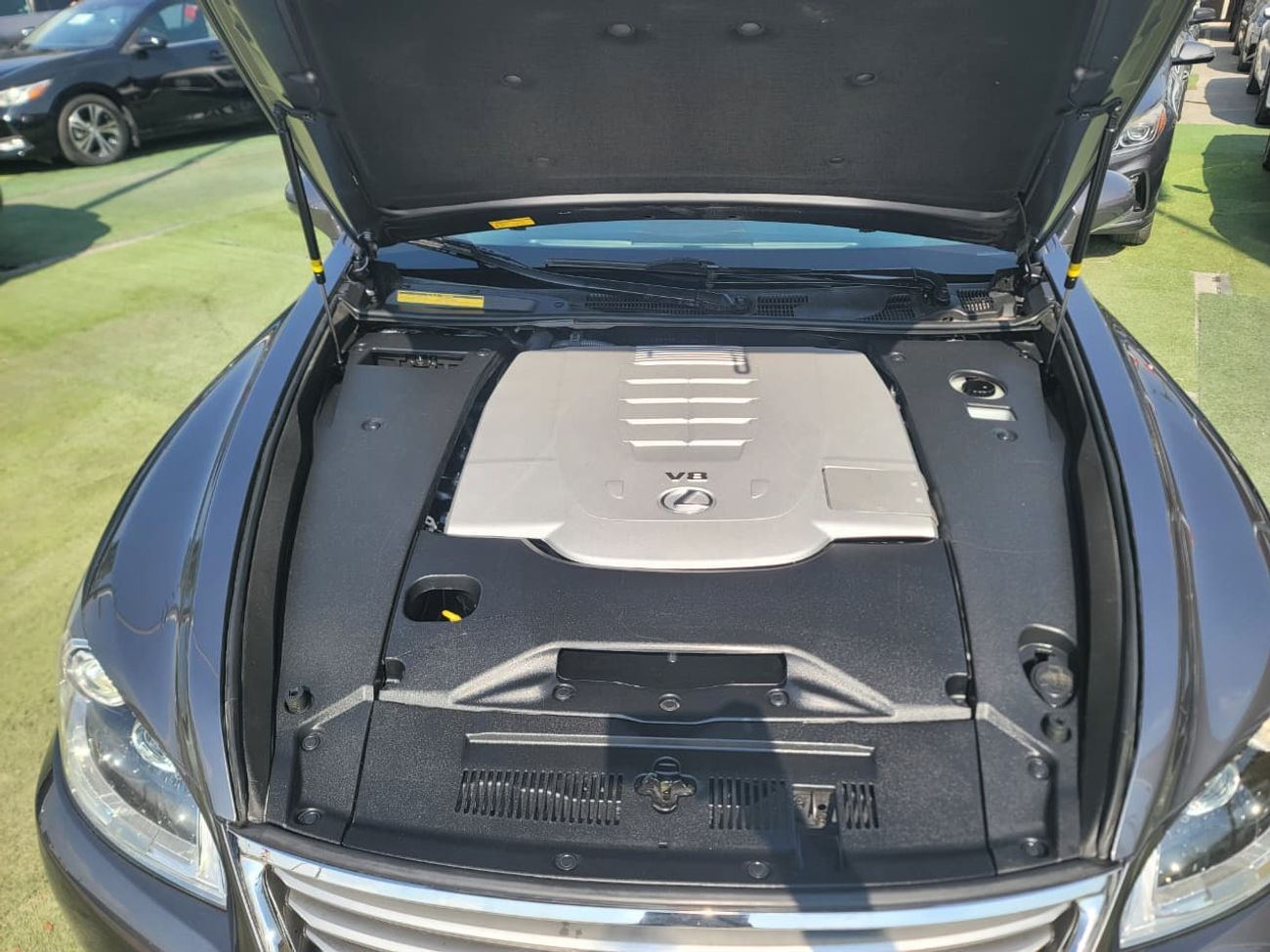 لكزس LS 460 Prestige LWB 5st 4.6L (375 HP)