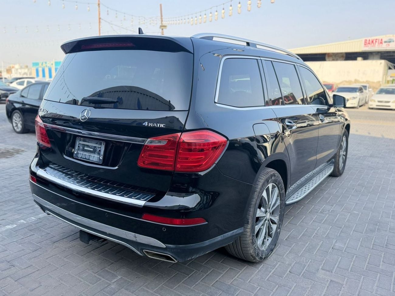 Mercedes Benz GL450 STD (NON GCC)