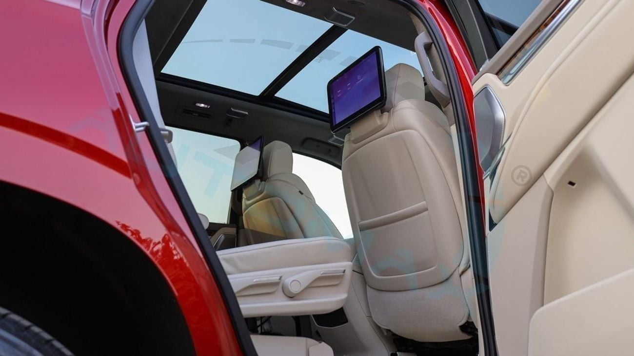 Cadillac Escalade ( Eid al-Adha Offer ) 600 Sport Platinum V8 6.2L 0Km 2025 With 5 Years Or 200,000 Km Warranty