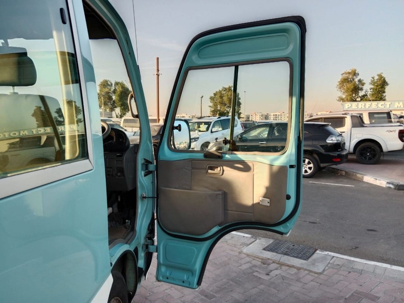 Toyota Coaster TOYOTA COASTER BUS RIGHT HAND DRIVE(PM10971)