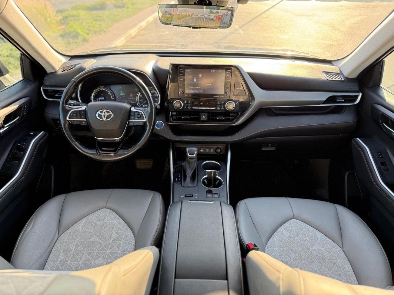 تويوتا هايلاندر Hybrid XLE premium sunroof,leather, push start