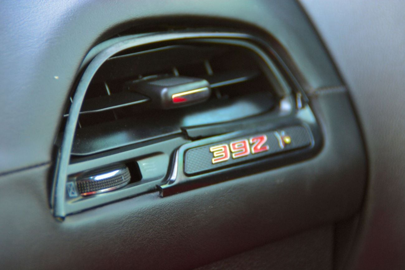 دودج تشالينجر Scat Pack 6.4L (470 HP)