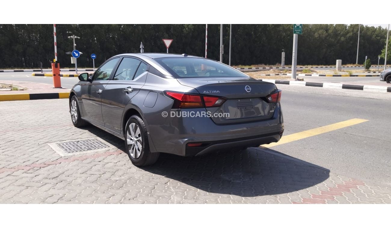 Nissan Altima S