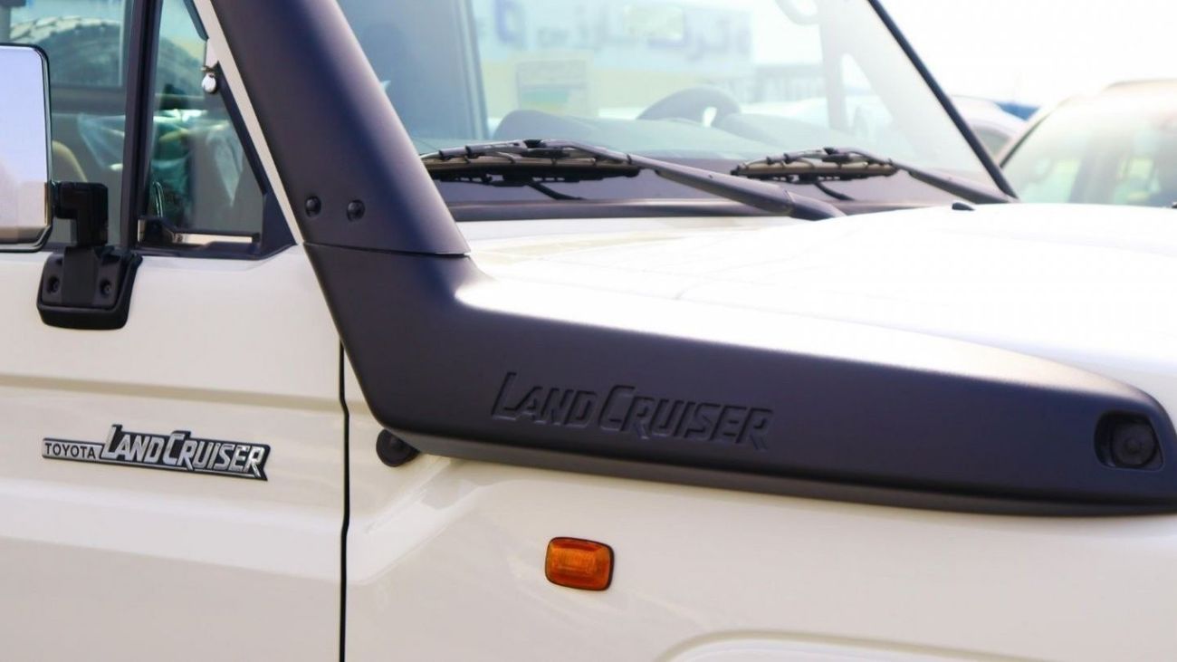 تويوتا لاند كروزر بيك آب SC 2022 | LC 79 - 4.5L V8 DSL M/T SINGLE CAB - POWER WINDOW - EXPORT ONLY