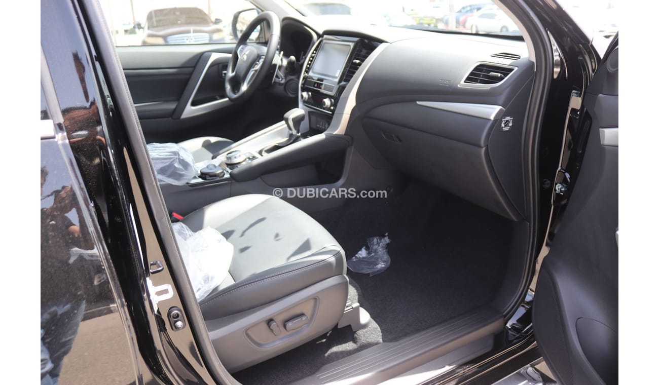 Mitsubishi Pajero SPORT 2.4 DIESEL,4WD, ELECTRIC SEAT, PUSH START, HEAD LIGHT WASHER, PADDLE SHIFTER, LEATHER SEATS, M