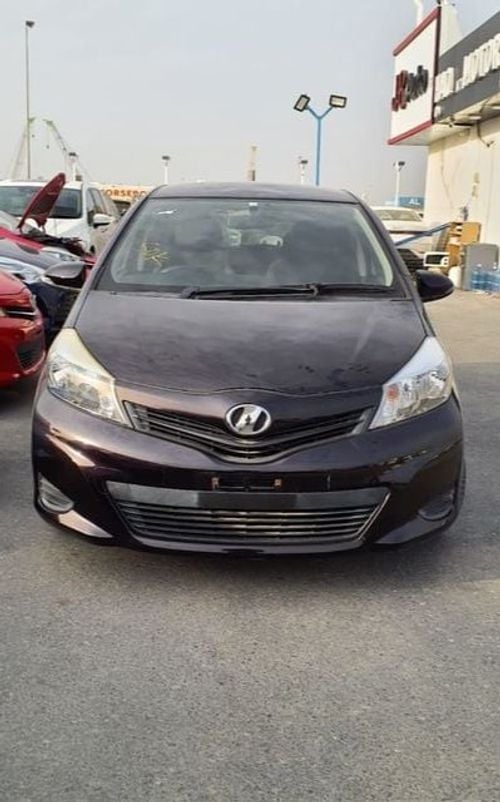 Toyota Yaris TOYOTA VITZ