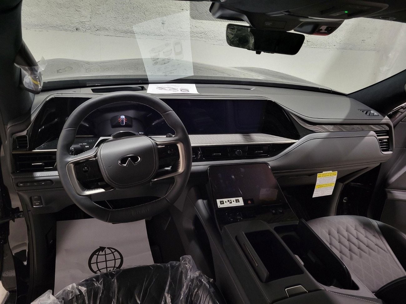 Infiniti QX80 Autograph Captain Chairs 3.5L