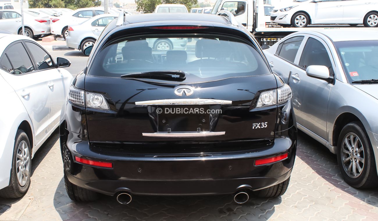 إنفينيتي FX35 انفنتى FX35  اسود خليجى 2008 بحالة ممتازة بدون حوادث