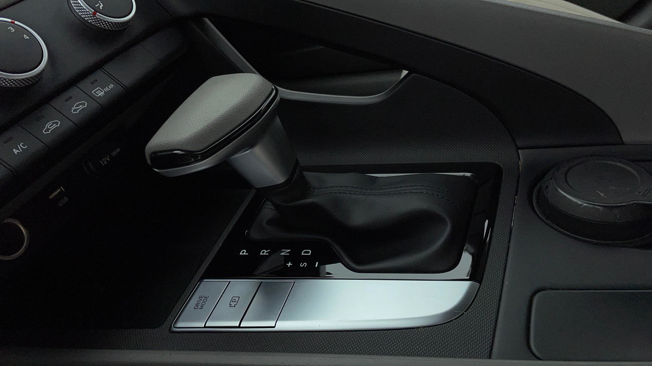 Hyundai Elantra SMART 1.6 | Zero Down Payment | Free Home Test Drive