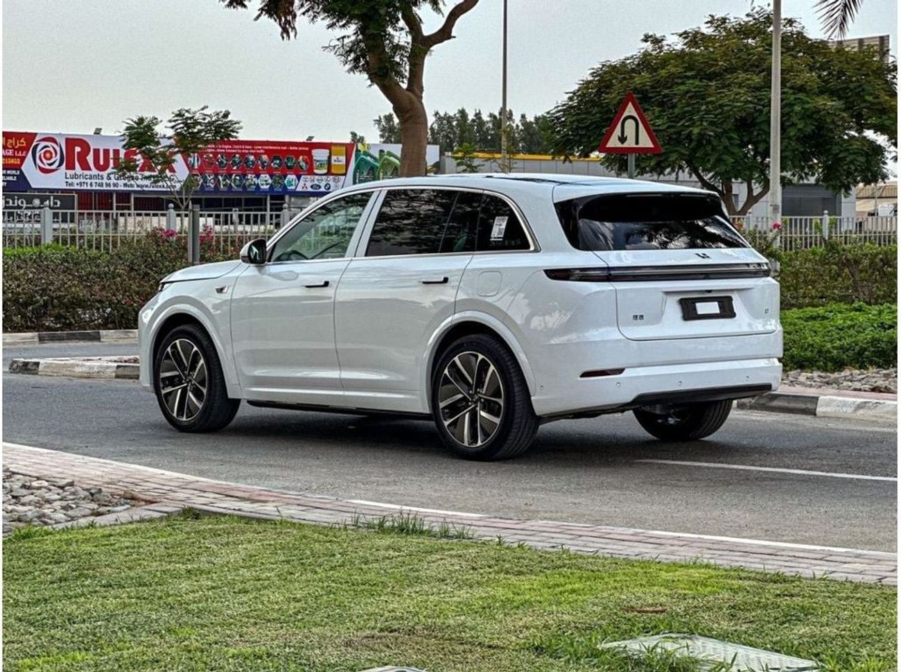 لي اوتو L7 2024 NEW LI AUTO L7 ULTRA / WLTC (1,421 KM) / 445 HP / WARRANTY & SERVICE