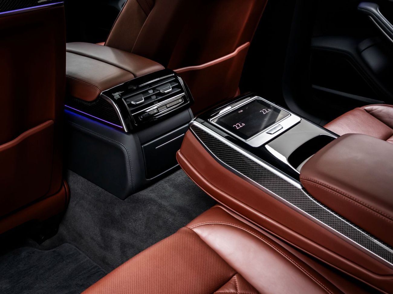 أودي S8 Std 4.0L (563 HP)