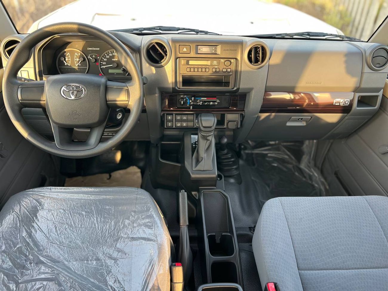 تويوتا لاند كروزر 70 3 DOOR LC78 2.8L DSL A/T // 2025 // STANDARD OPTION WITH MANUAL WINDOWS // SPECIAL OFFER // BY FORMU