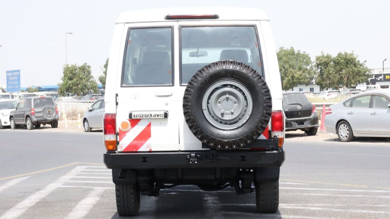 تويوتا لاند كروزر Toyota Landcruiser LC78.  2018 RHD diesel engine