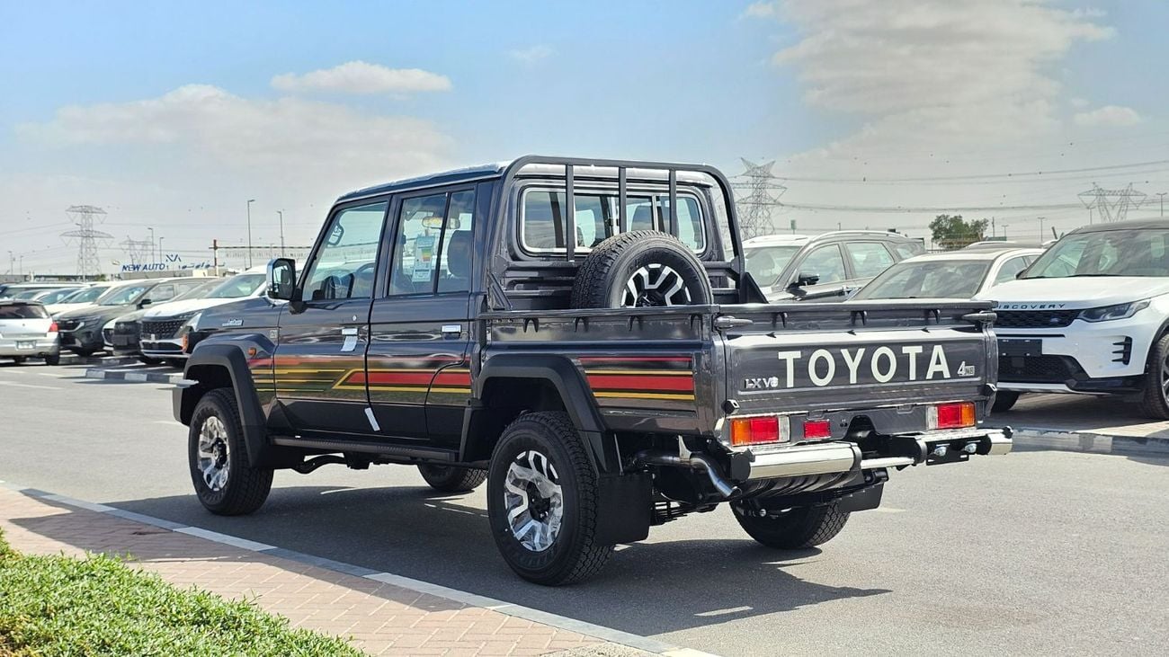 تويوتا لاند كروزر بيك آب Toyota Land Cruiser Pick Up LC79 DOUBLE CABIN LX-Z A/T 4.0 V6 EXPORT ONLY