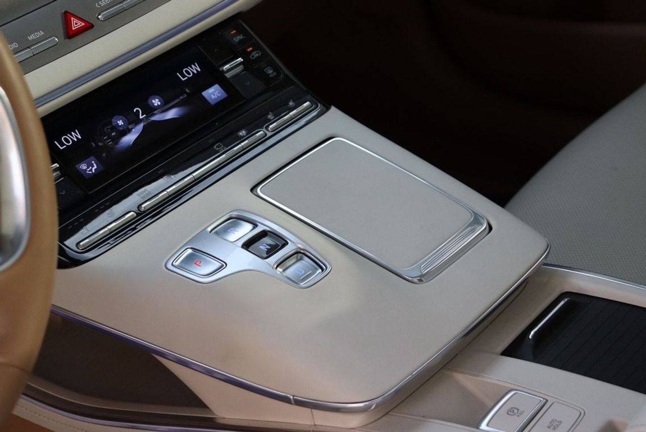 هيونداي أزيرا Top 3.5L Hyundai Azera Full / GCC / 2021 / 80,000KM / First Owner