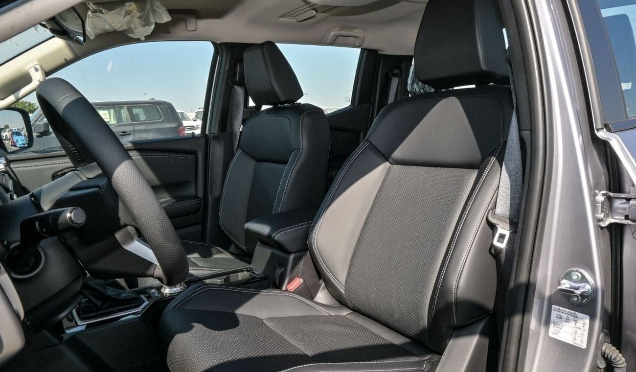 Mitsubishi L200 Brand New Mitsubishi L200 2025 For Export Only ! 2.5L 4WD Diesel GLS | A/T | Silver/Black |L200-GLS-