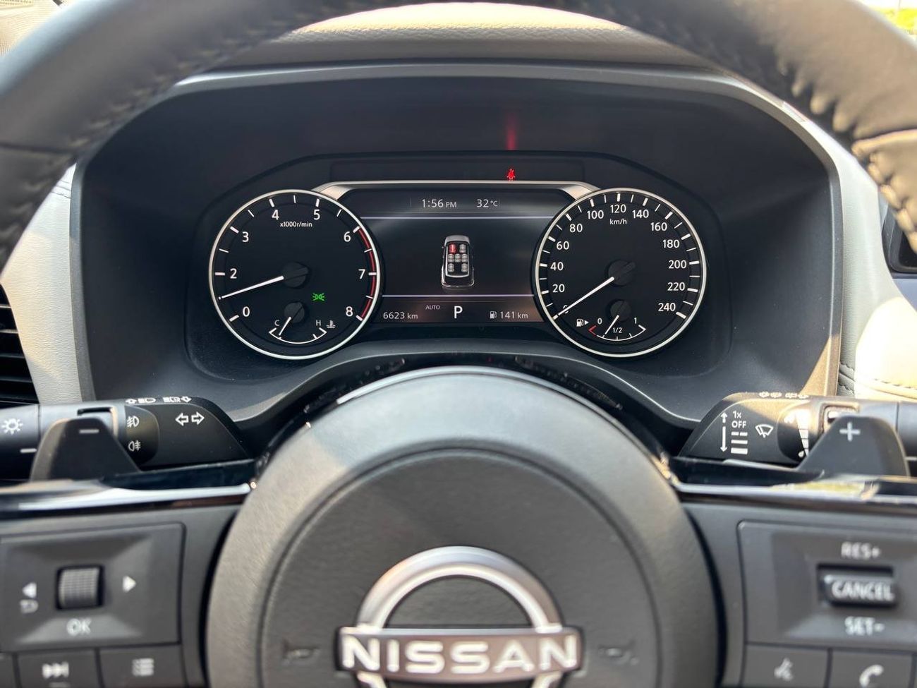 Nissan XTrail SV + OPT 4WD (7-Seater)