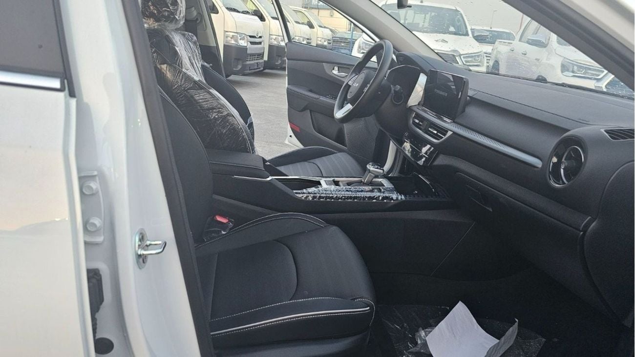 كيا K3 KIA K3 1.5L 2024 FULL OPTION WITH SUNROOF