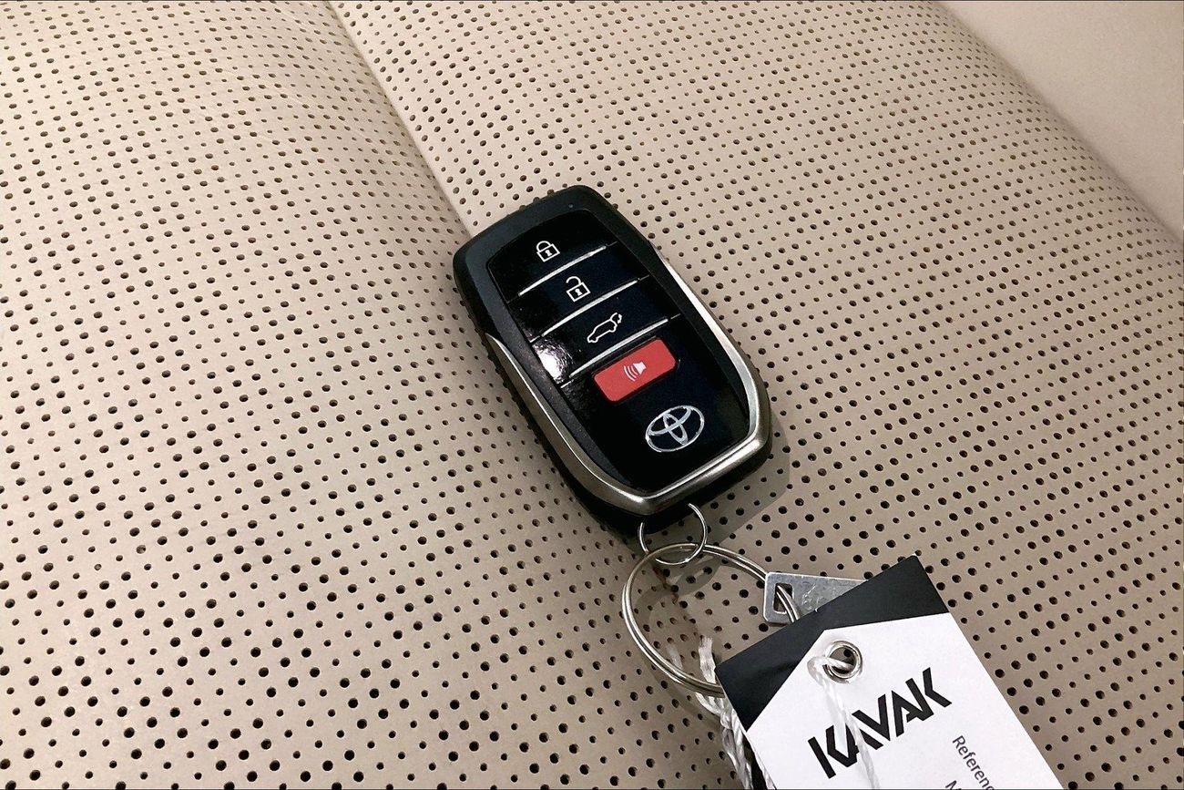 Toyota Land Cruiser VXR | Guaranteed Warranty | 0 Down Payment