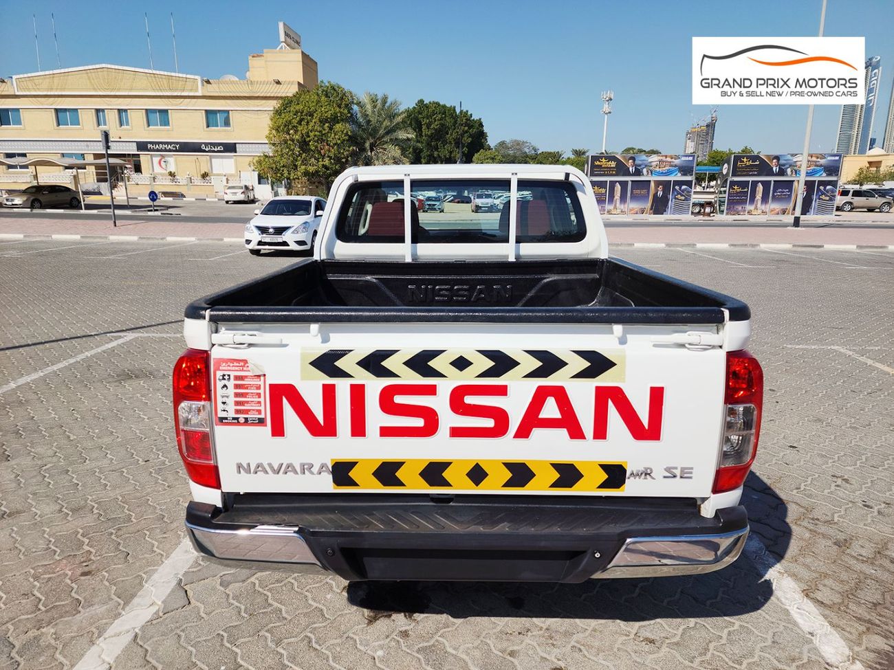 Nissan Navara Std 2.5L RWD A/T DOUBLE CABIN