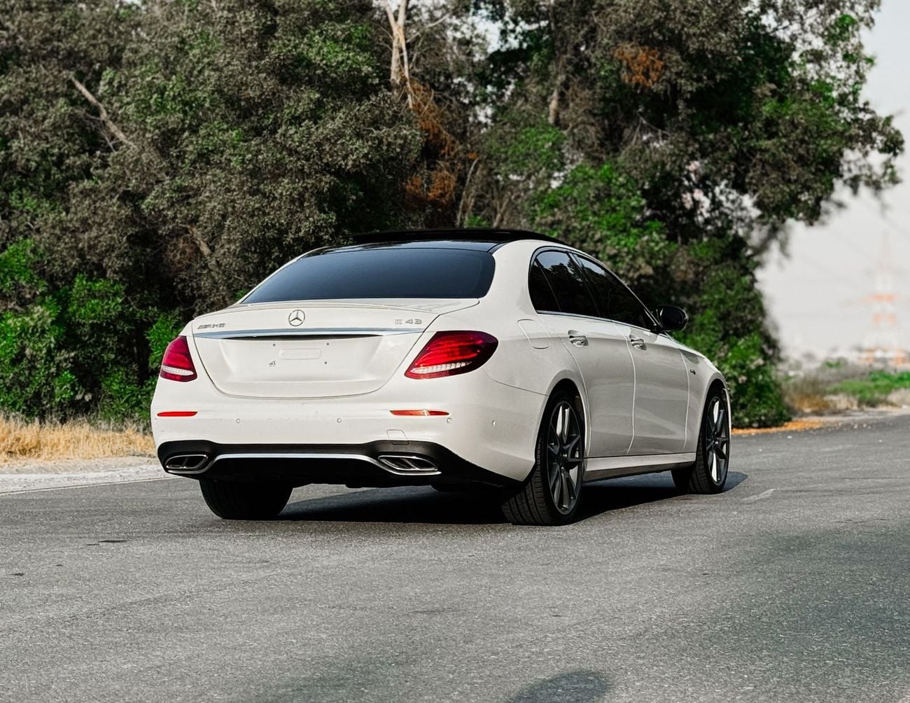 Mercedes Benz E43 AMG SPORT Mercedes-Benz E-Class E 43 | 3.0 L | 2017 | GCC | Accident-Free | In Excellent Condition | 655