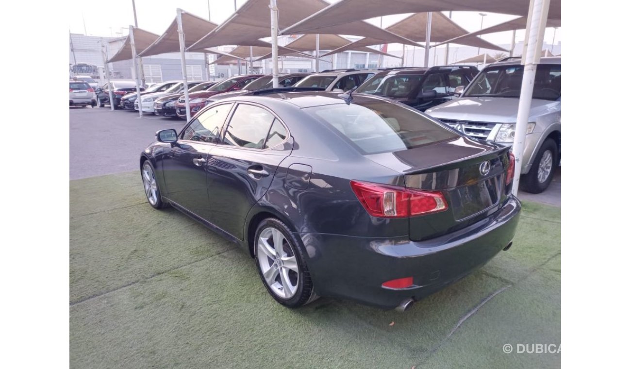 Lexus IS250 American import 2011 model, leather hatch, cruise control, alloy wheels, screen, rear camera, in exc