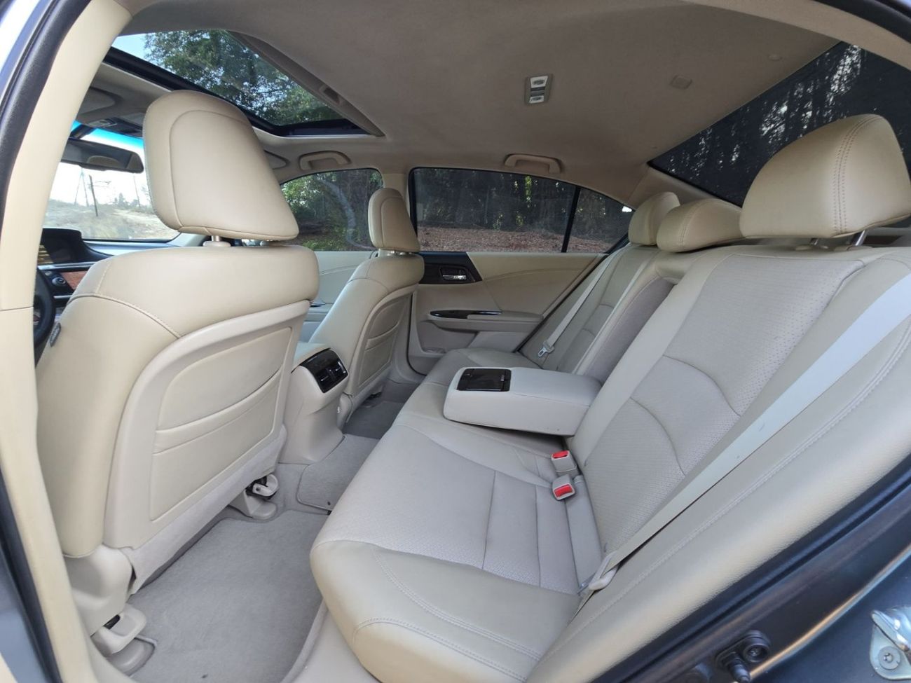 هوندا أكورد Sport 2.4L HONDA ACCORD 2016 GCC ORGINAL PAINT // ACCIDENT FREE // FULL OPITION