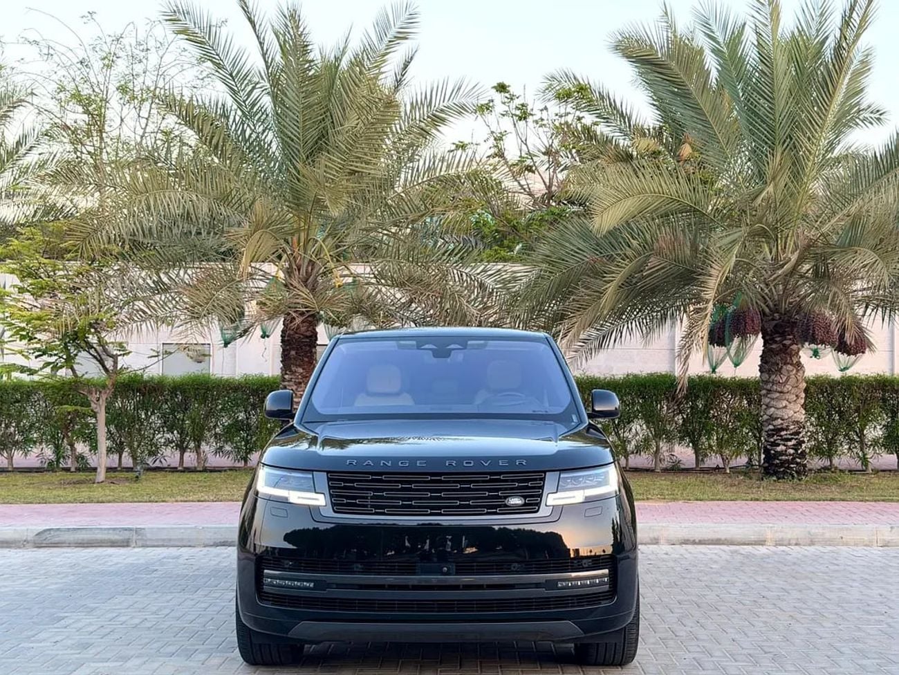 Land Rover Range Rover HSE P530 | GCC Specs | Low Mileage