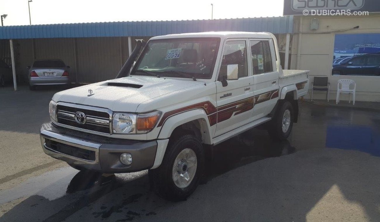 Toyota Land Cruiser Pick Up 4.5 DSL Double Cabin