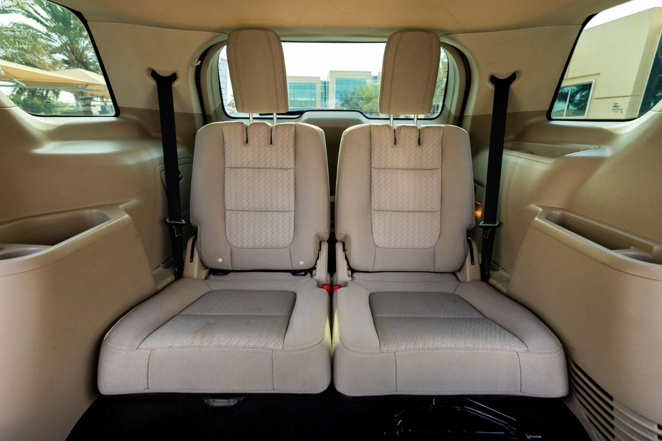 Ford Explorer Std 3.5L 4WD