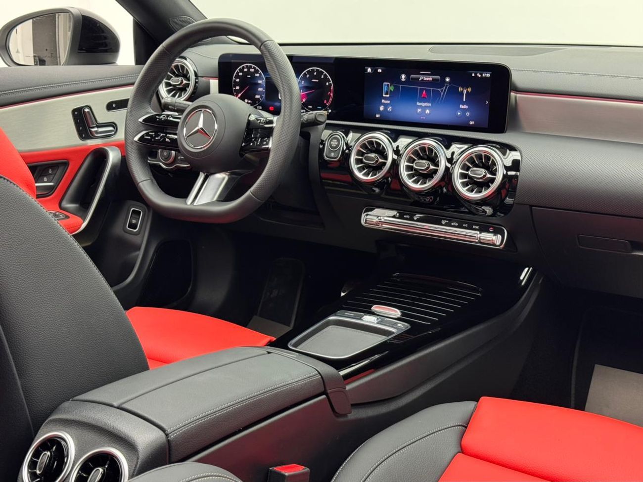 Mercedes-Benz CLA 250 2025 Mercedes-Benz CLA250 AMG 4MATIC, 2030 Mercedes Warranty, GCC