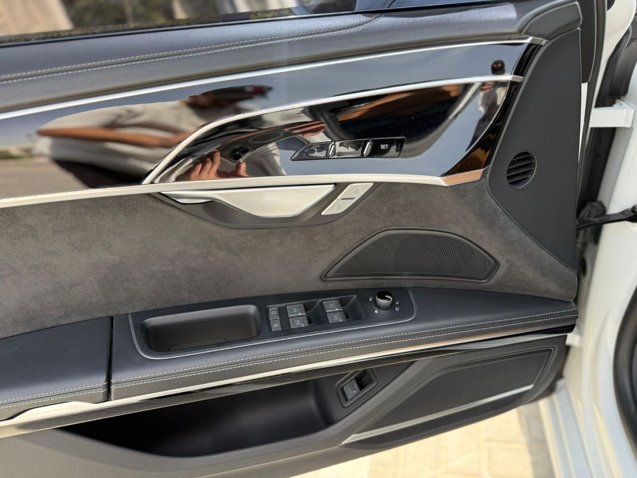 Audi A8 L 55 TFSI quattro S-Line 3.0L