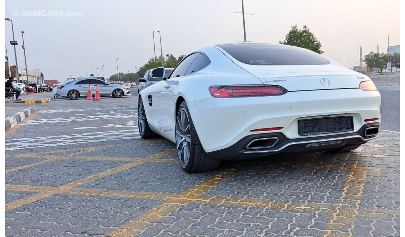 Mercedes-Benz AMG GT S Mercedes GTS GCC 2015