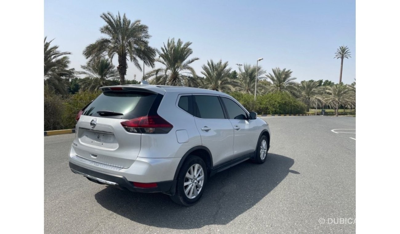 Nissan Rogue Nissan Rogue   (USA _ SPEC) - 2019 - VERY GOOD CONDITION
