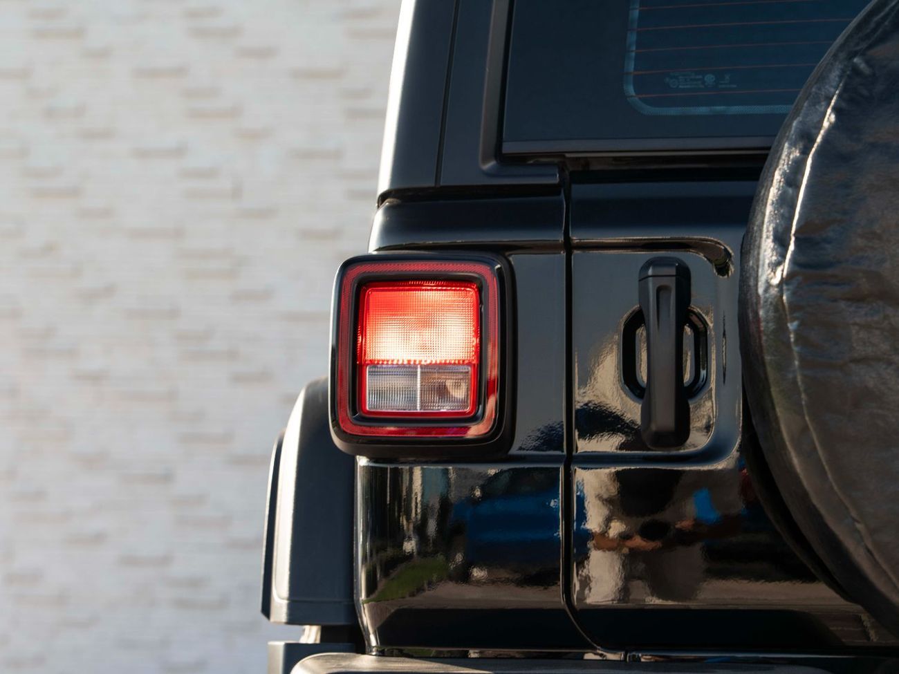 جيب رانجلر Unlimited Sport 3.6L A/T