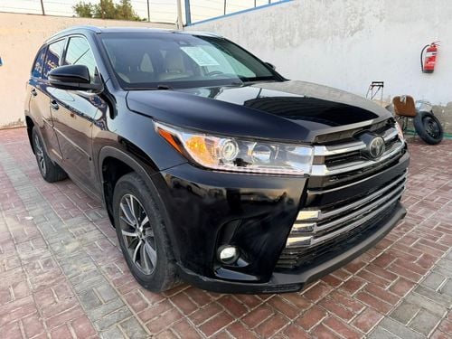 Toyota Highlander 2018 TOYOTA HIGHLANDER XLE 4X4 AWD FULL OPTION  READY Black