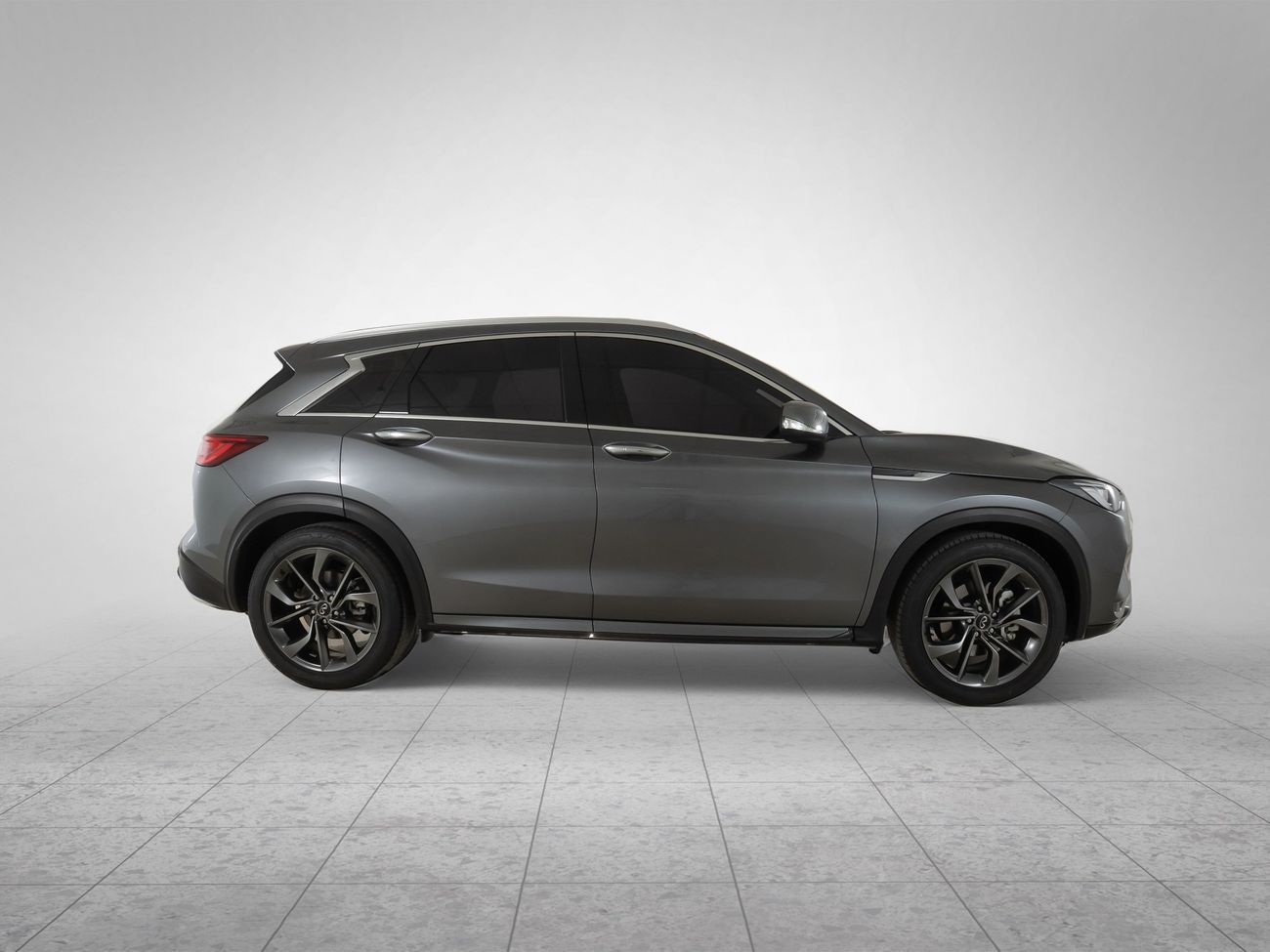 إنفينيتي QX50 LUXE 2.0