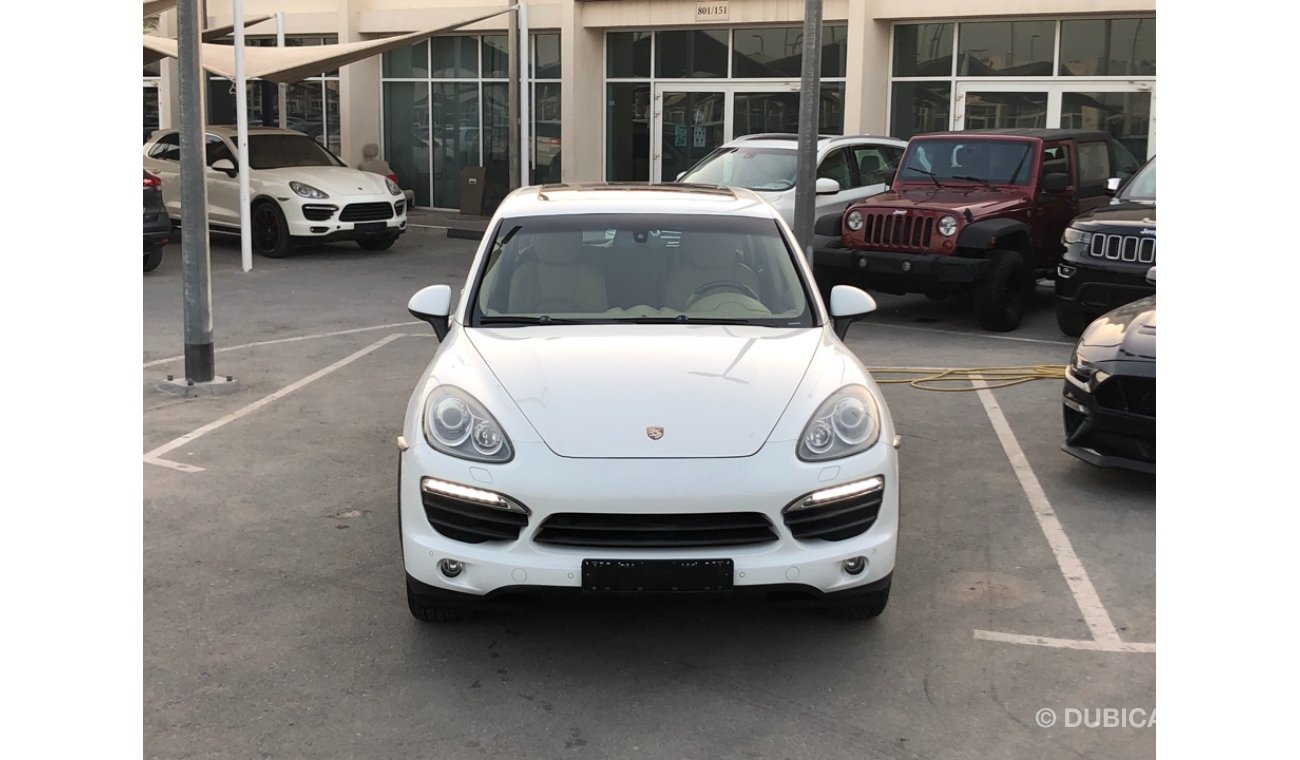 Porsche Cayenne S PORSCHE CAYENNE S MODEL 2014 GCC car perfect condition full option panoramic roof leather seats back