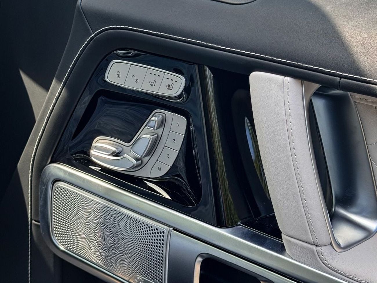 Mercedes-Benz G 63 AMG Magno Edition in RIGHT HAND DRIVE (EXPORT ONLY)