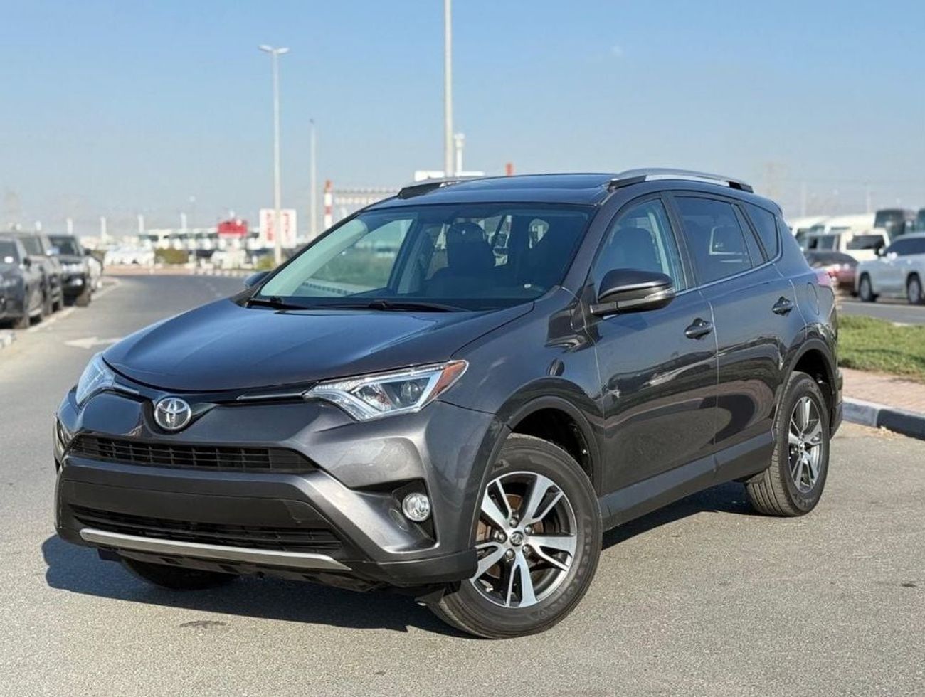 تويوتا راف ٤ TOYOTA RAV4 XLE Full Option