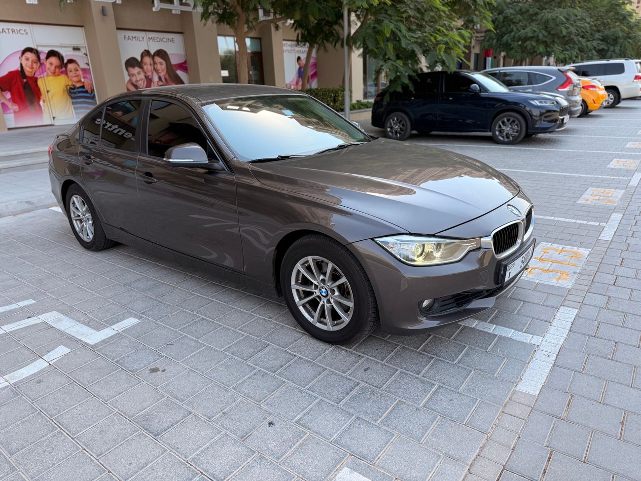 BMW 320i