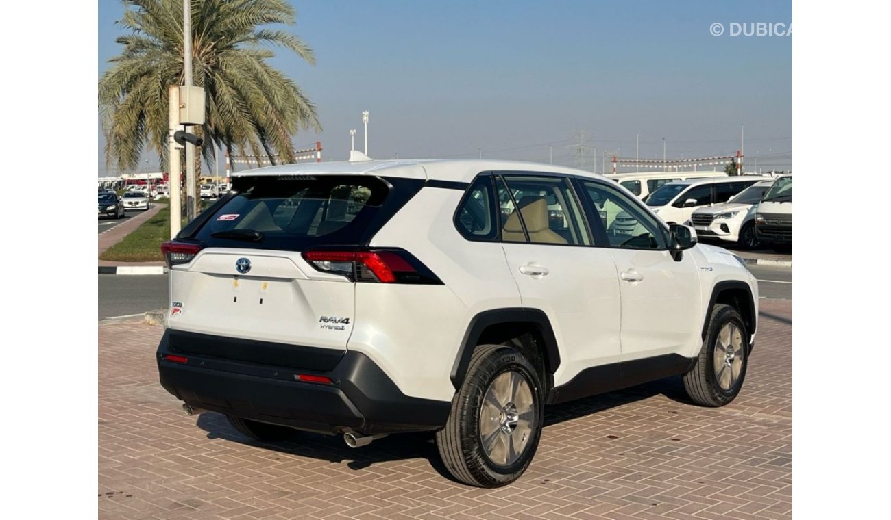 New Toyota RAV4 RAV4 LE 2.5L HYBRID 2024 for sale in Dubai - 718205