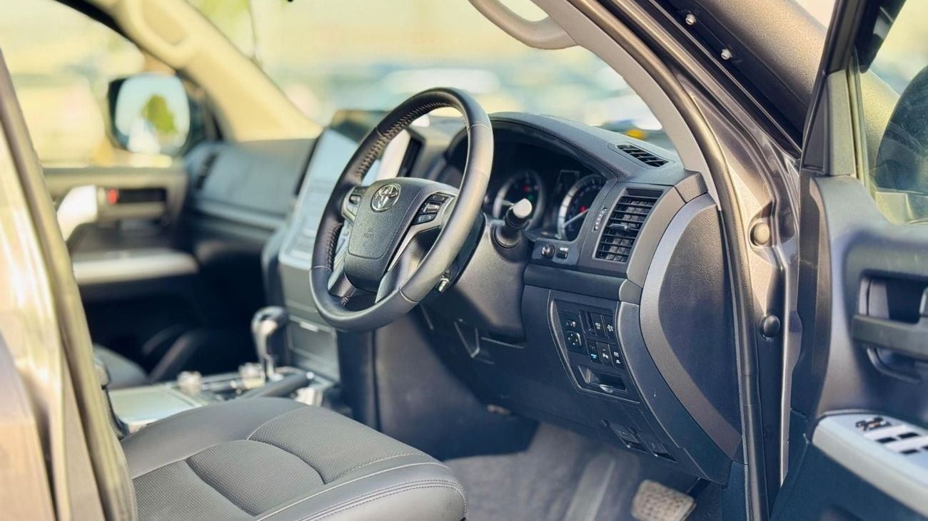 تويوتا لاند كروزر RHINO RACK WITH SIDE AWNING CAMPING TENT | 4.5L DIESEL ENGINE | PUSH START | RHD