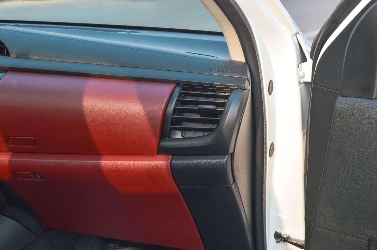 تويوتا هيلوكس TOYOTA HILUX 2.7L RWD PETROL PICKUP 2025