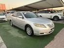 Toyota Camry 4-cylinder, first owner, two original keys