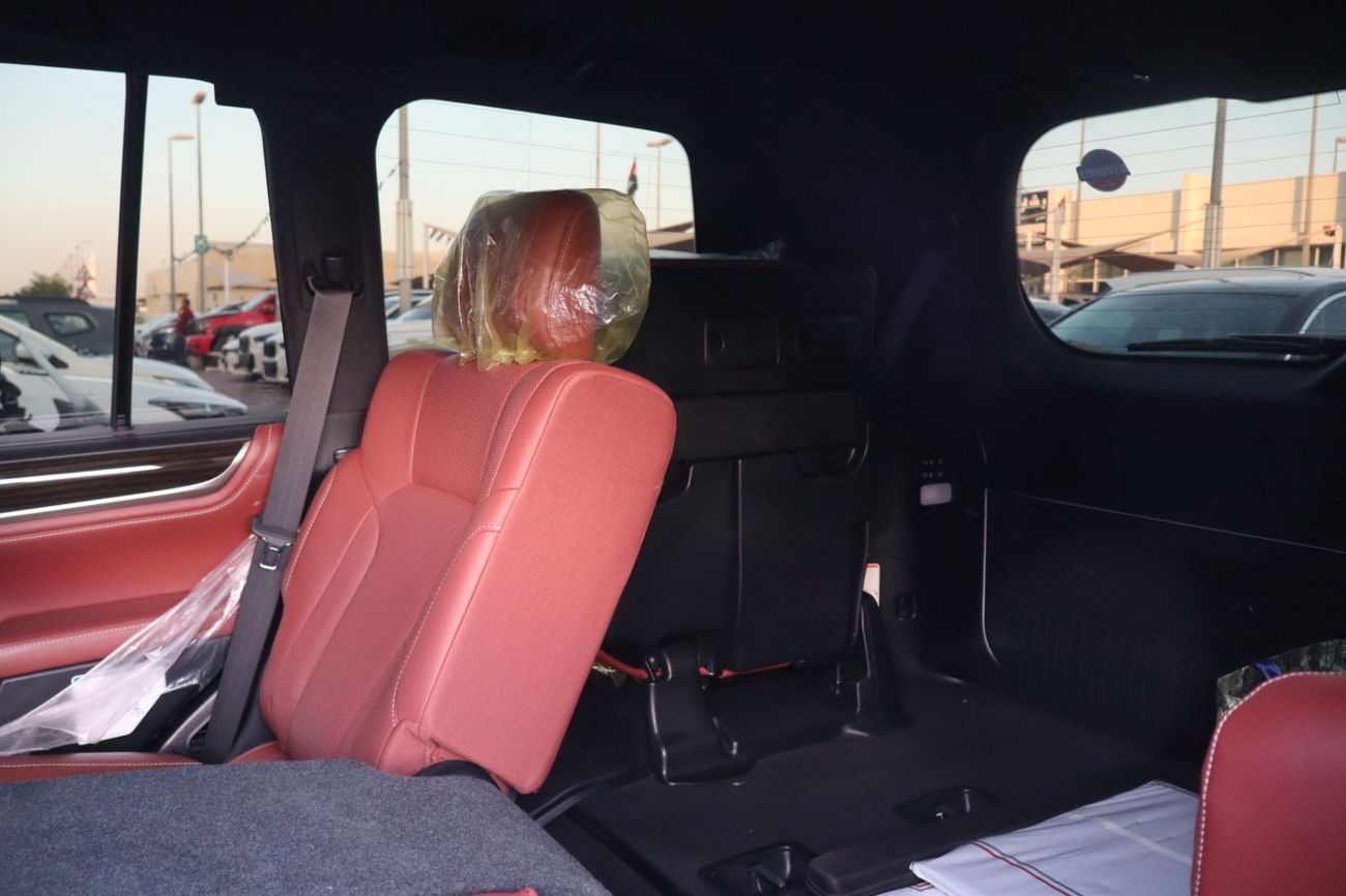 Lexus LX 570 Premier 5.7L