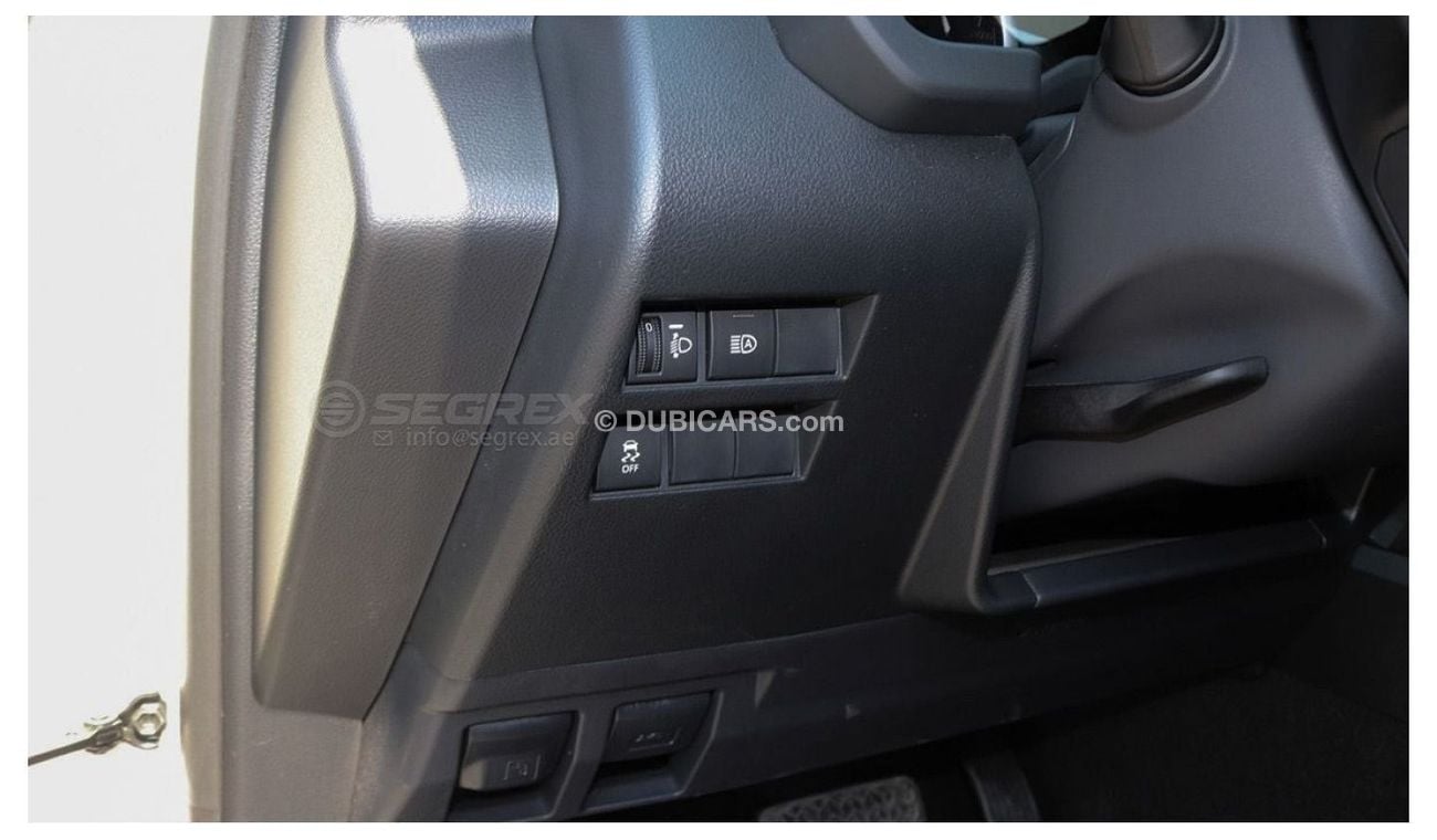 تويوتا لاند كروزر GXR LC300 4.0L 6CYL EURO SPECS WITH HEATER AND COOLER SEATS AVAILABLE IN UAE