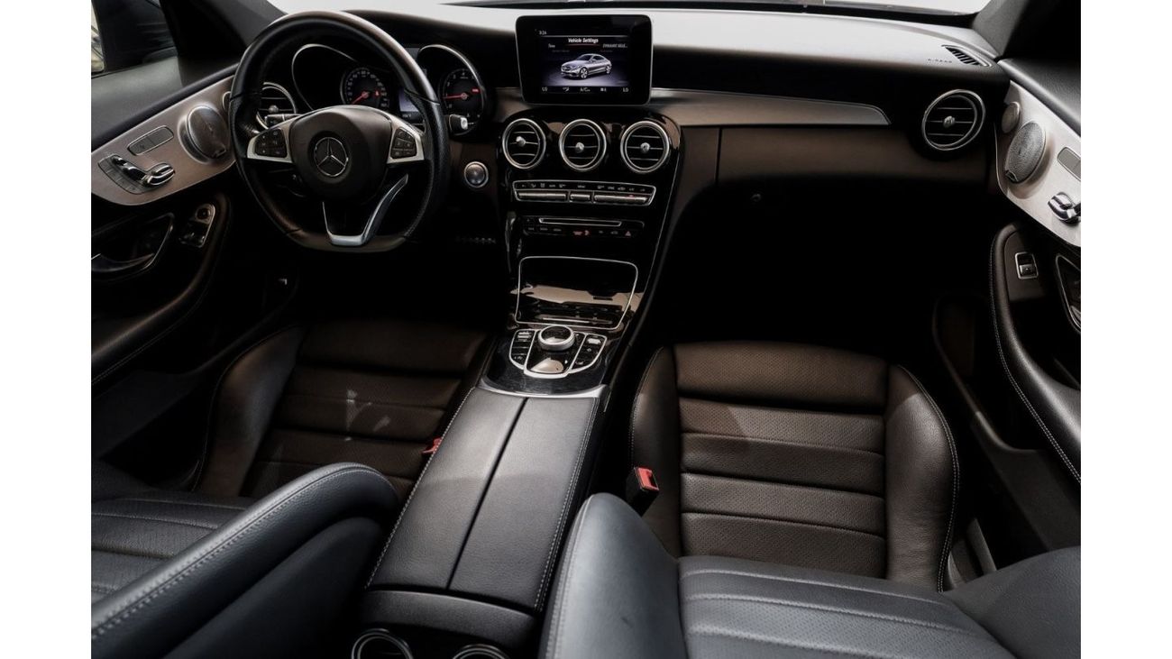 Mercedes-Benz C 300 Mercedes-Benz C300 AMG Pack 2018 American Spec under Warranty with Flexible Down-Payment/ Flood Free